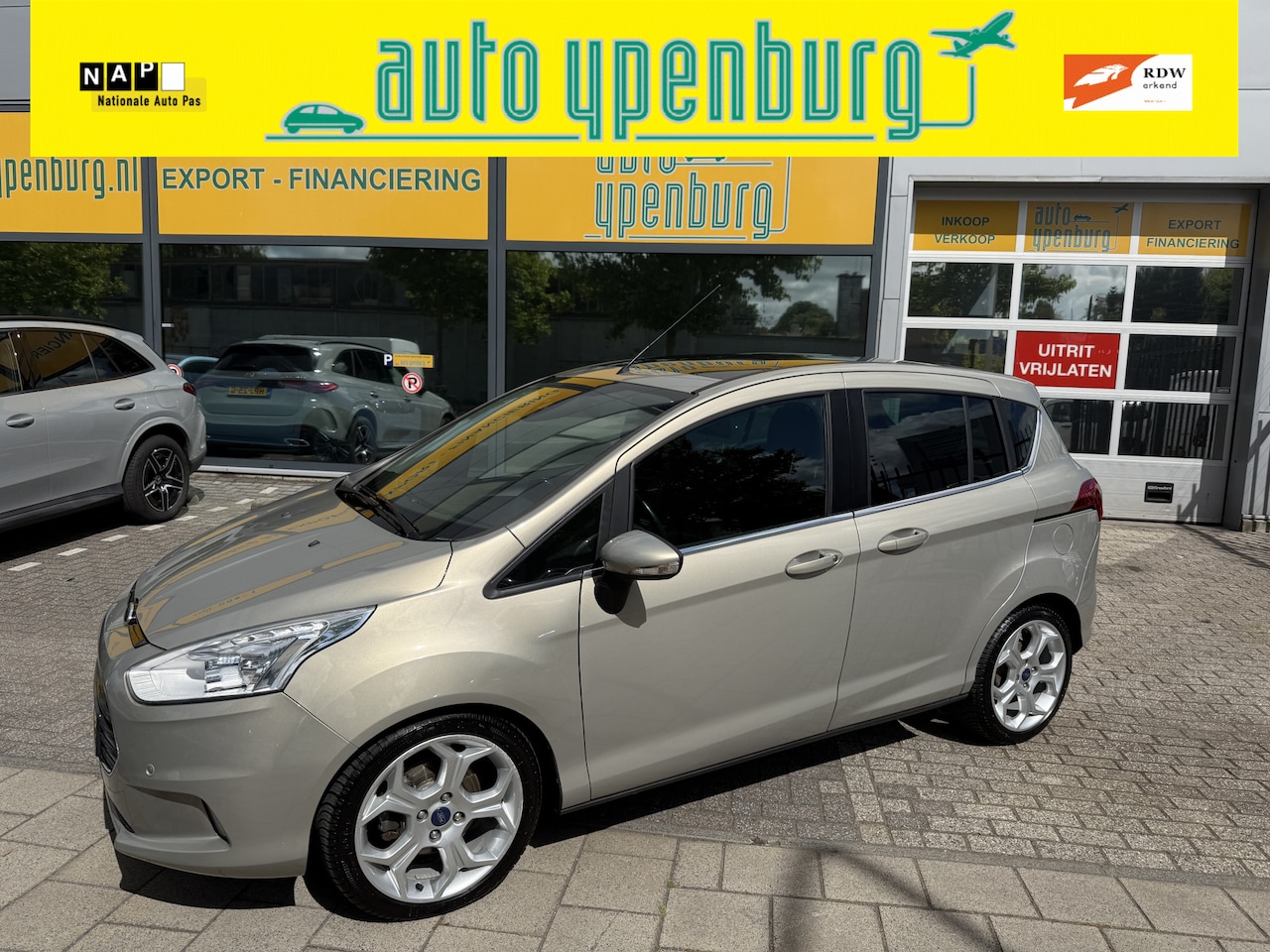 Ford B-Max - 1.0 EcoBoost Titanium * 110.839 Km * Panoramadak * Navi * Led * Climatronic * - AutoWereld.nl