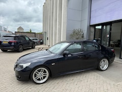 BMW 5-serie - 523i M Edition Automaat ZEER NETTE STAAT INRUIL MOGELIJK