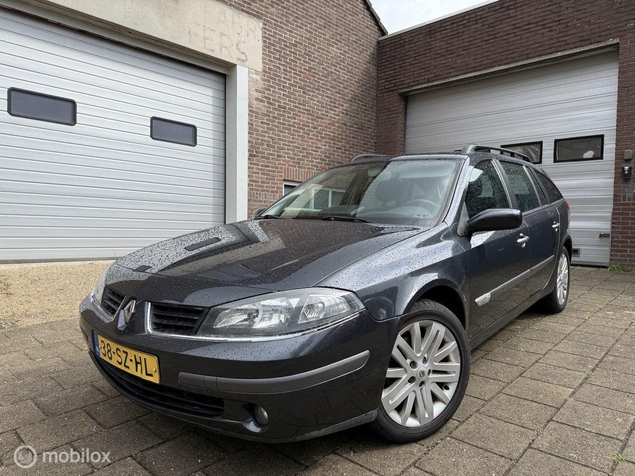 Renault Laguna Grand Tour - 2.0-16V Business 2.0-16V Business - AutoWereld.nl