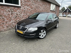 Volkswagen Passat - 1.6 FSI Sportline
