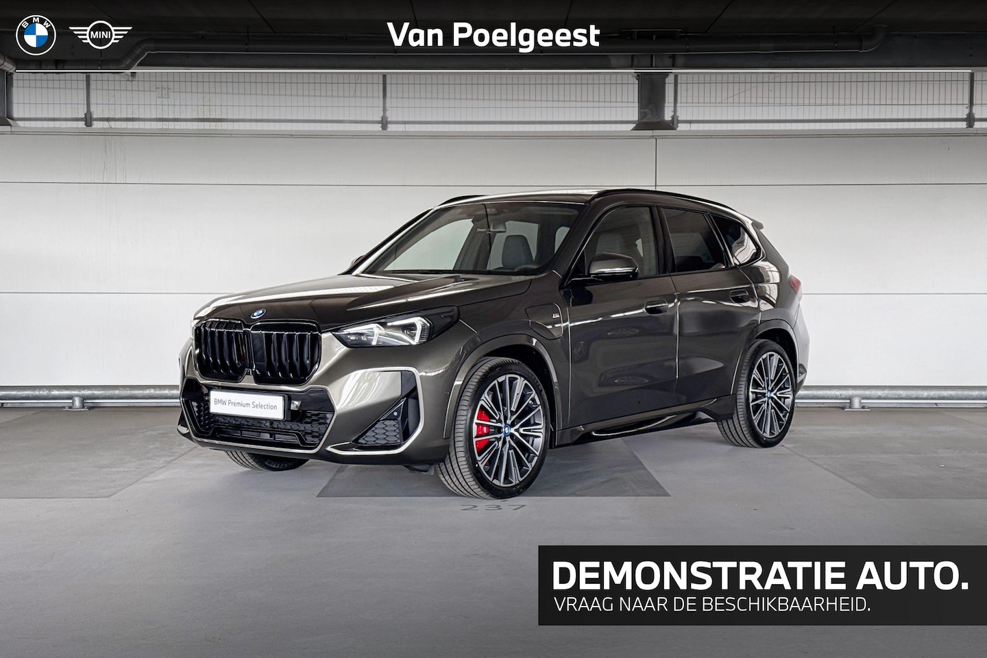BMW X1 - xDrive25e | M Sportpakket Pro | Trekhaak met elektrisch wegklapbare kogel - AutoWereld.nl