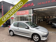 Peugeot 206 - 1.4 XS Premium 3 EIGENAAR * 123.000 KM * LEER * NIEUWE APK BIJ AFLEVERING