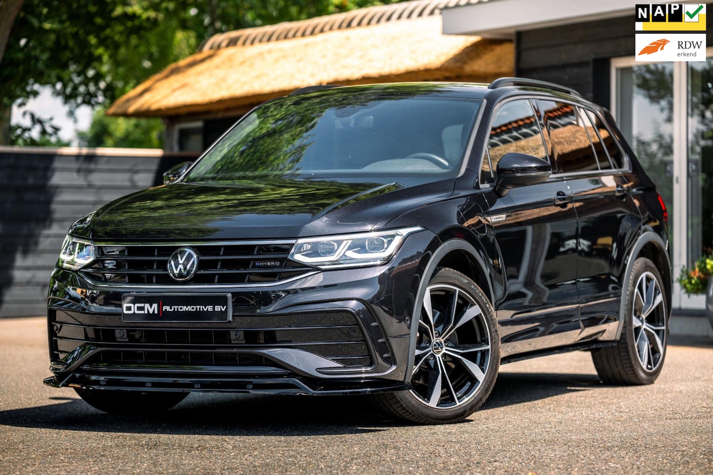 Volkswagen Tiguan - 1.4 TSI R-Line Edition eHybrid I Adaptive Cruise I IQ Light I 20" I Virtual Cockpit I Came - AutoWereld.nl