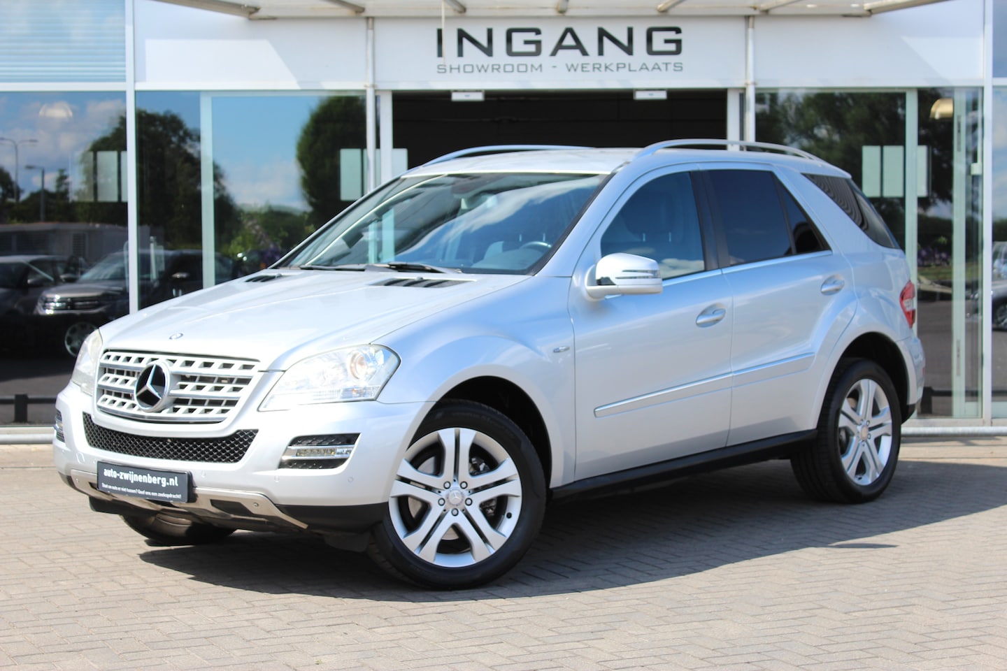 Mercedes-Benz M-klasse - 300 CDI BlueEFFICIENCY | Grijs Kenteken | VAN - AutoWereld.nl