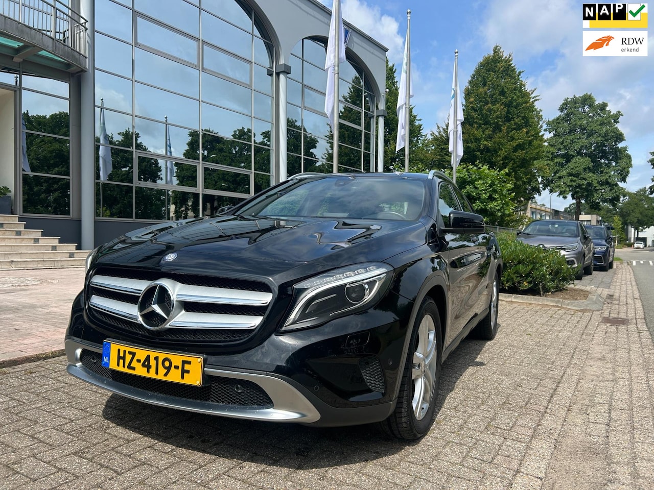 Mercedes-Benz GLA-Klasse - 180 Ambition 180 Ambition ,93000 km N.A.P - AutoWereld.nl