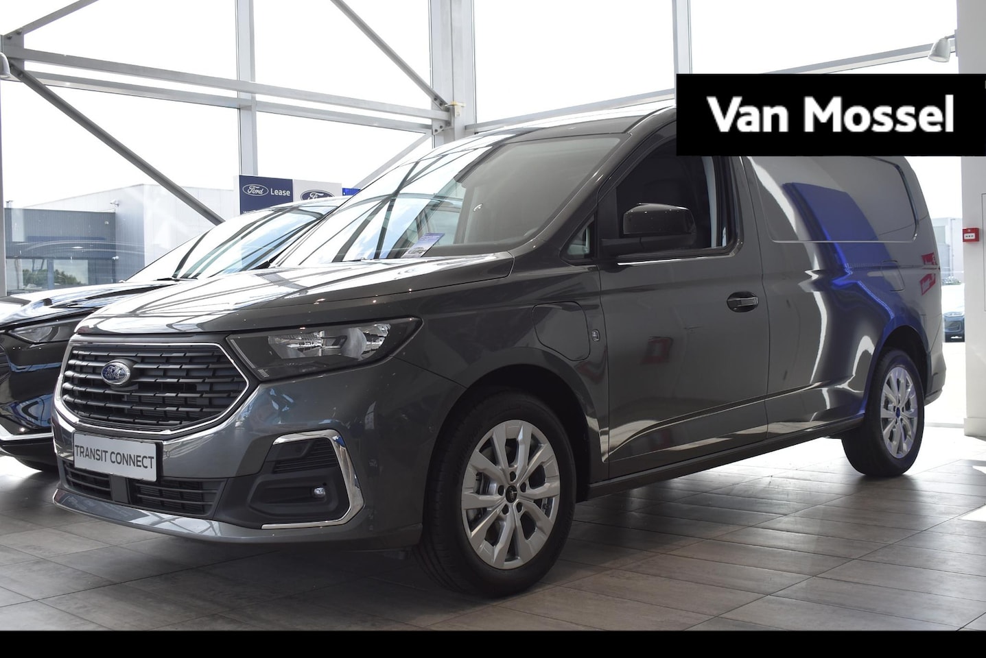 Ford Transit Connect - 1.5 EcoBoost PHEV L2 Limited | Uit Voorraad Leverbaar! | Graphite Grey | Laadvloerbescherm - AutoWereld.nl