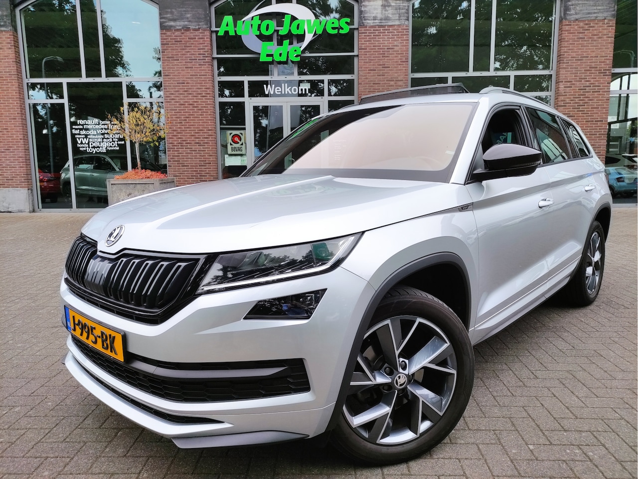 Skoda Kodiaq - 1.5 TSI DSG Sportline Business Panoramadak - Wegklapbare trekhaak - Adaptieve Cr.control - - AutoWereld.nl