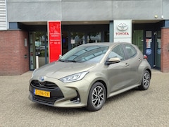 Toyota Yaris - 1.5 HYBRID DYNAMIC TREKHAAK 16"LM-VELGEN CAMERA AD-CRUISE LED-PAKKET APPLE/ANDROID NL-AUTO