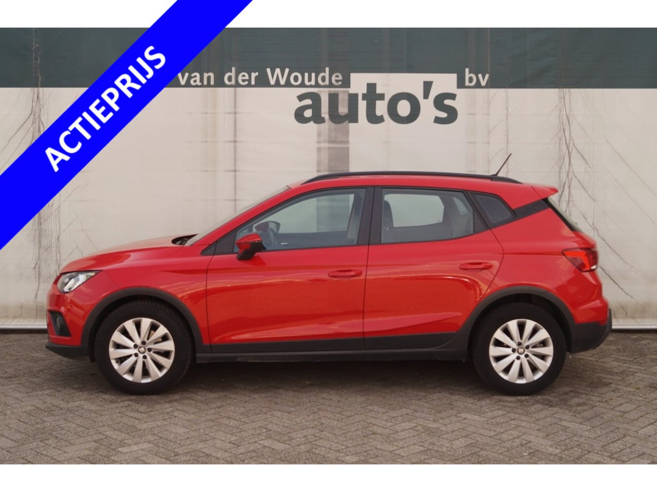 SEAT Arona - 1.0 TSI 110pk DSG Style -ECC-PDC-CRUISE- - AutoWereld.nl
