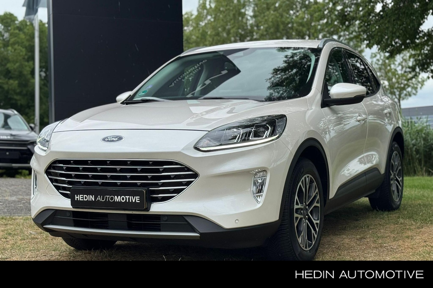 Ford Kuga - 1.5 EcoBoost Titanium Climate Control | Camera | Parkeersensoren | Navigatie | Apple Carpl - AutoWereld.nl