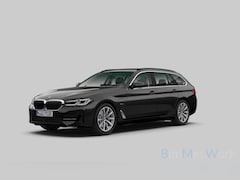 BMW 5-serie Touring - 530e Executive | Driving Assistant | Adaptive Cruise | Trekhaak |