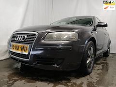 Audi A3 Sportback - 1.6 Attraction - Clima - Schade