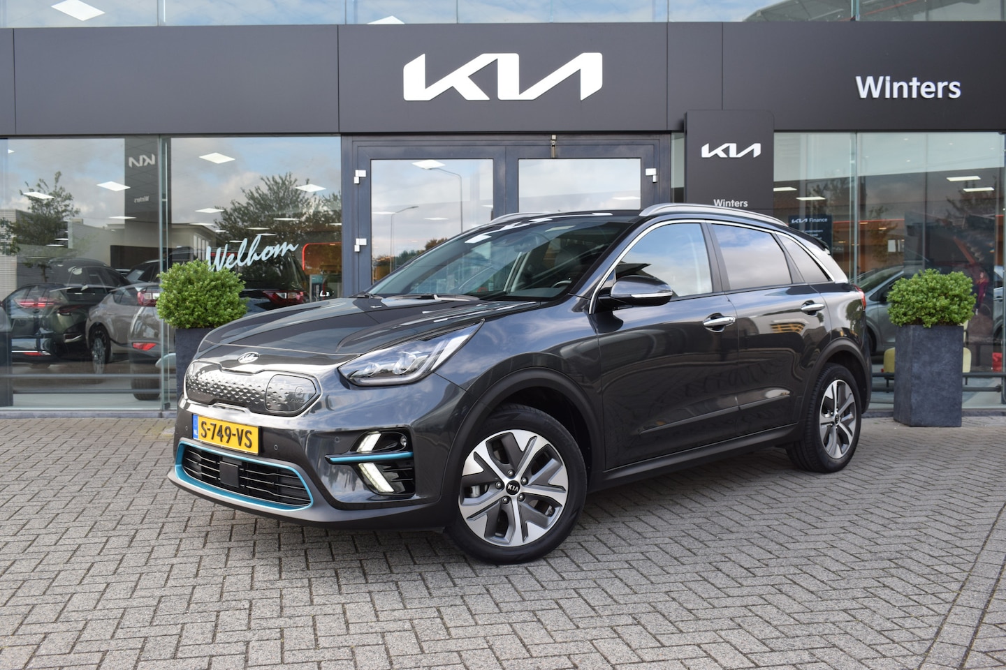 Kia e-Niro - ExecutiveLine 64 kWh | 3-Fase | Warmtepomp | Cruise Control Adaptief | Navigatie | Leder | - AutoWereld.nl