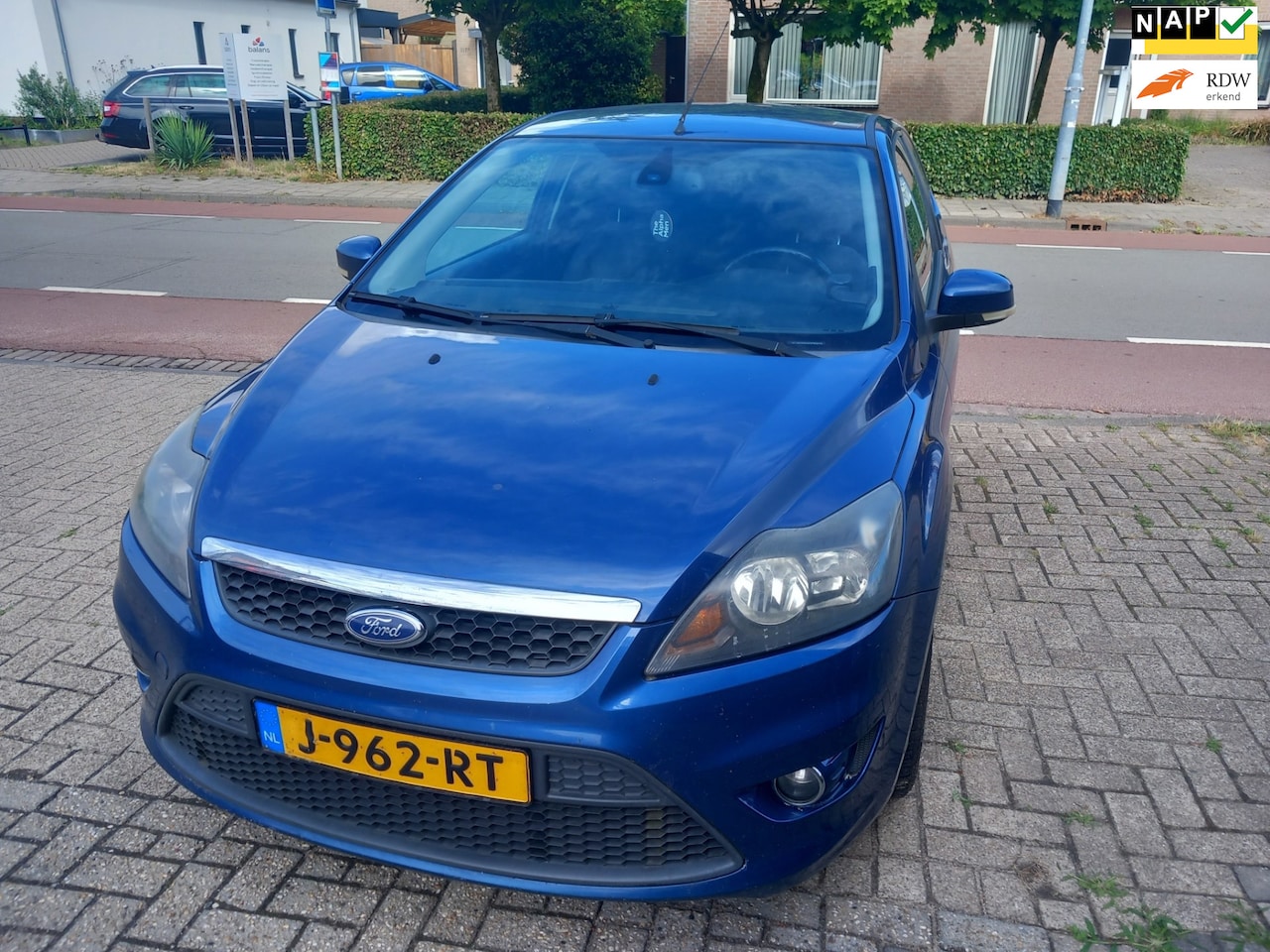 Ford Focus - 2.0 Trend LPG 2.0 Trend LPG - AutoWereld.nl