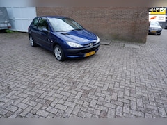 Peugeot 206 - 1.4 X-Design zo meenemen