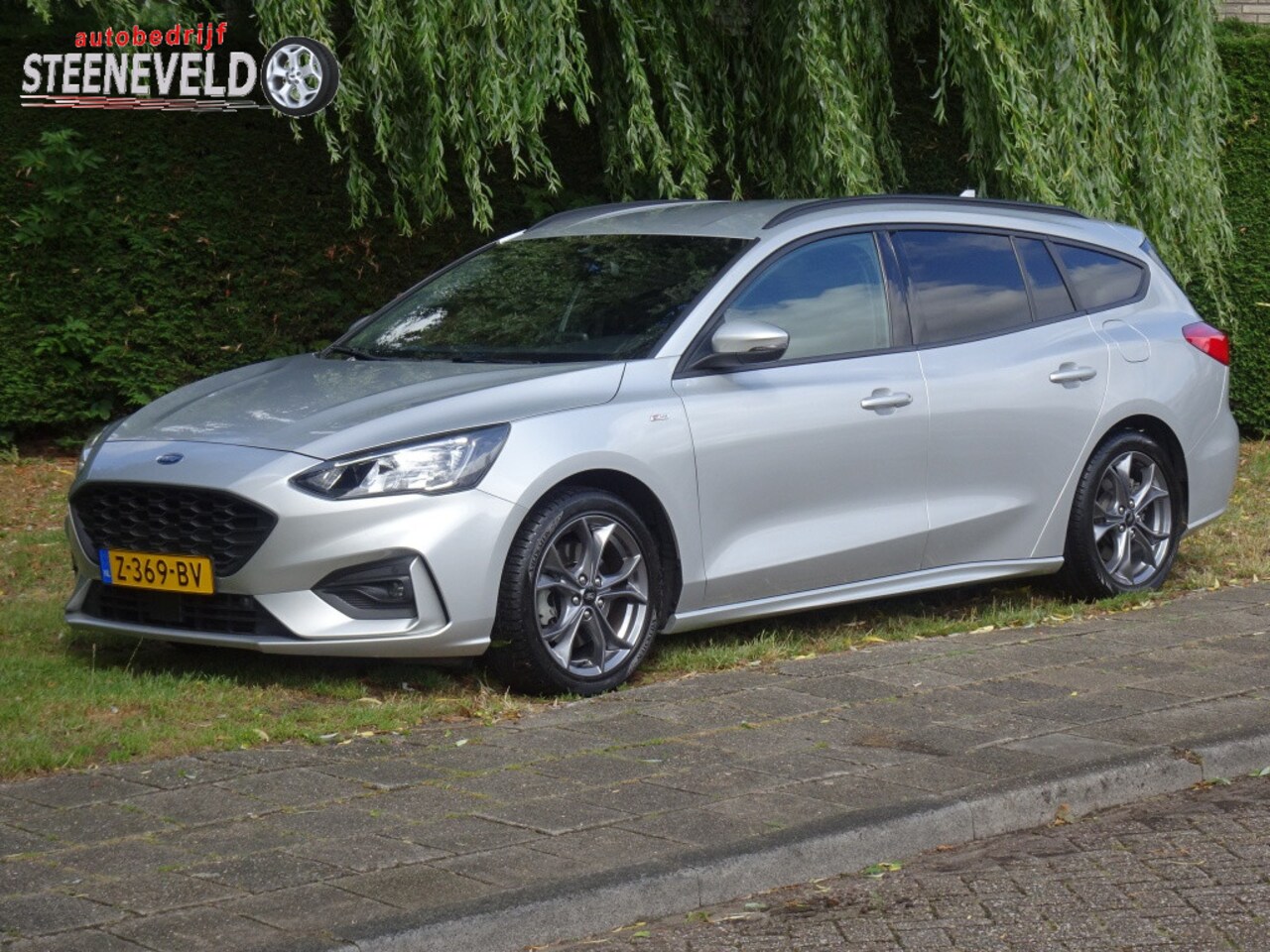 Ford Focus Wagon - 1.0 125pk Hybrid ST-Line met Navi en WinterPack - AutoWereld.nl
