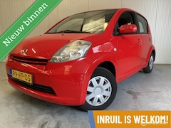 Daihatsu Sirion 2 - 1.0-12V Trend // APK // 5 deurs //
