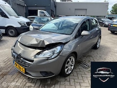 Opel Corsa - 1.4 Cosmo Voorschade
