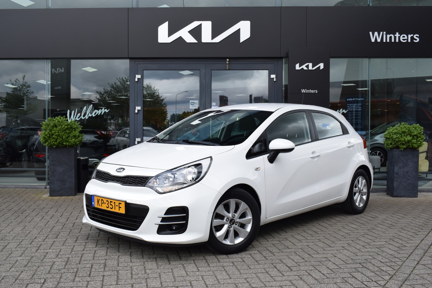 Kia Rio - 1.2i-16V ISG ComfortPlusLine 5-Drs | Airco | Cruise Control | Navigatie | Camera | Bluetoo - AutoWereld.nl