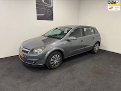 Opel Astra - 1.6 Cosmo Automaat // Apk 28-04-2026