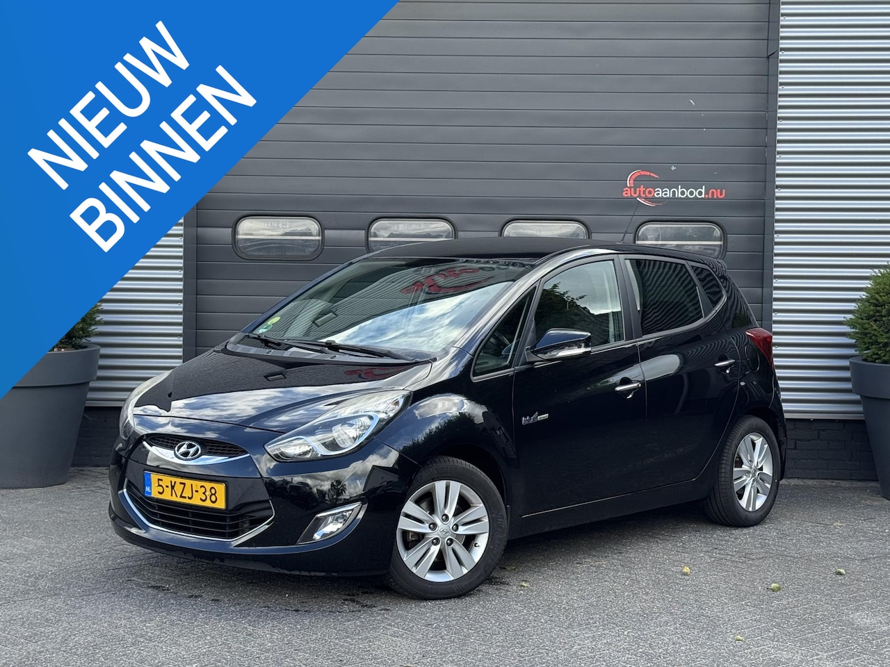 Hyundai ix20 - 1.4 CRDi i-Vision | Airco | Parkeersensoren | Lichtmetalen Velgen | Trekhaak | - AutoWereld.nl