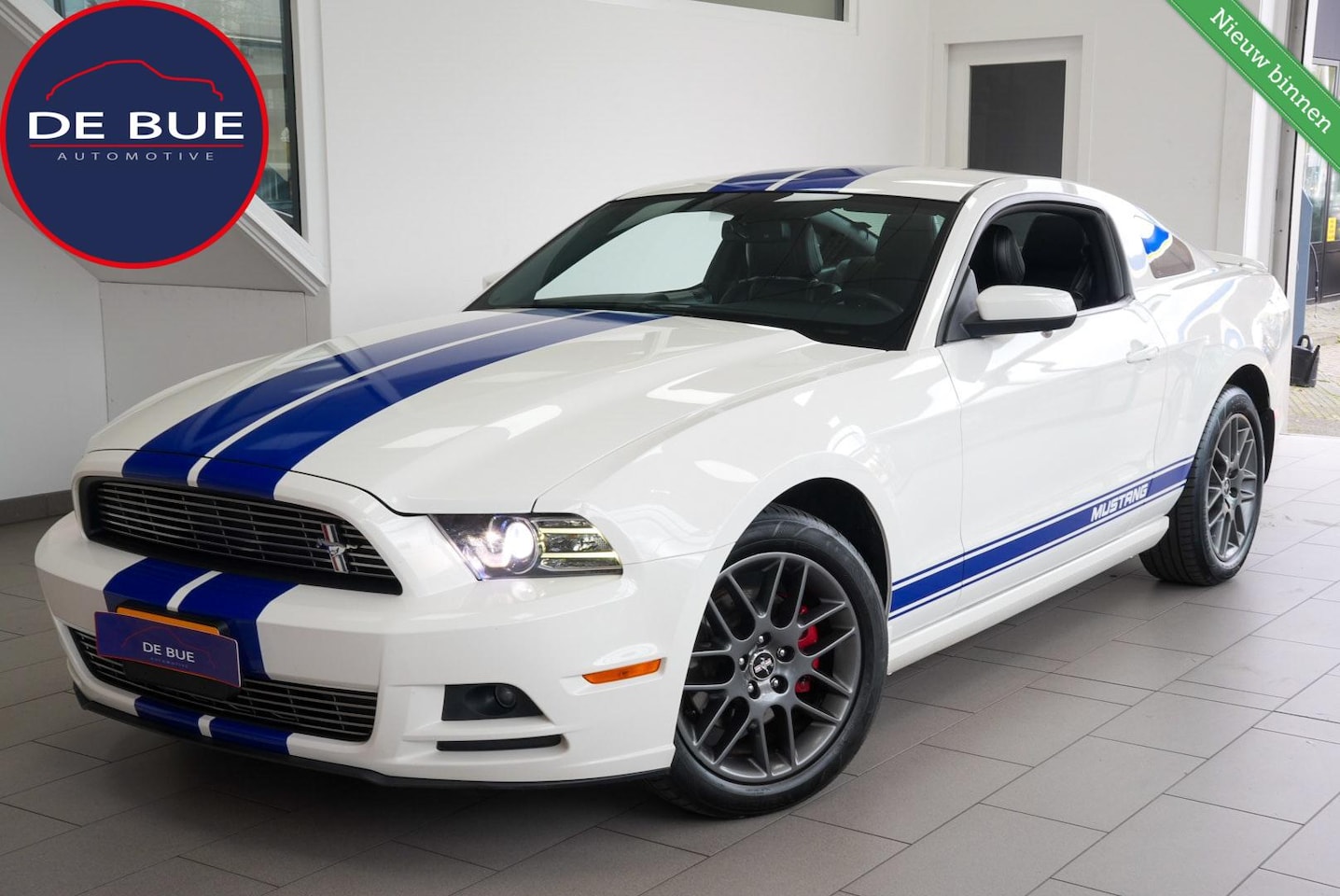 Ford Mustang - USA 3.7 V6 UNIEK Handgeschakeld Shelby Shaker Audio LiehebbersAuto - AutoWereld.nl