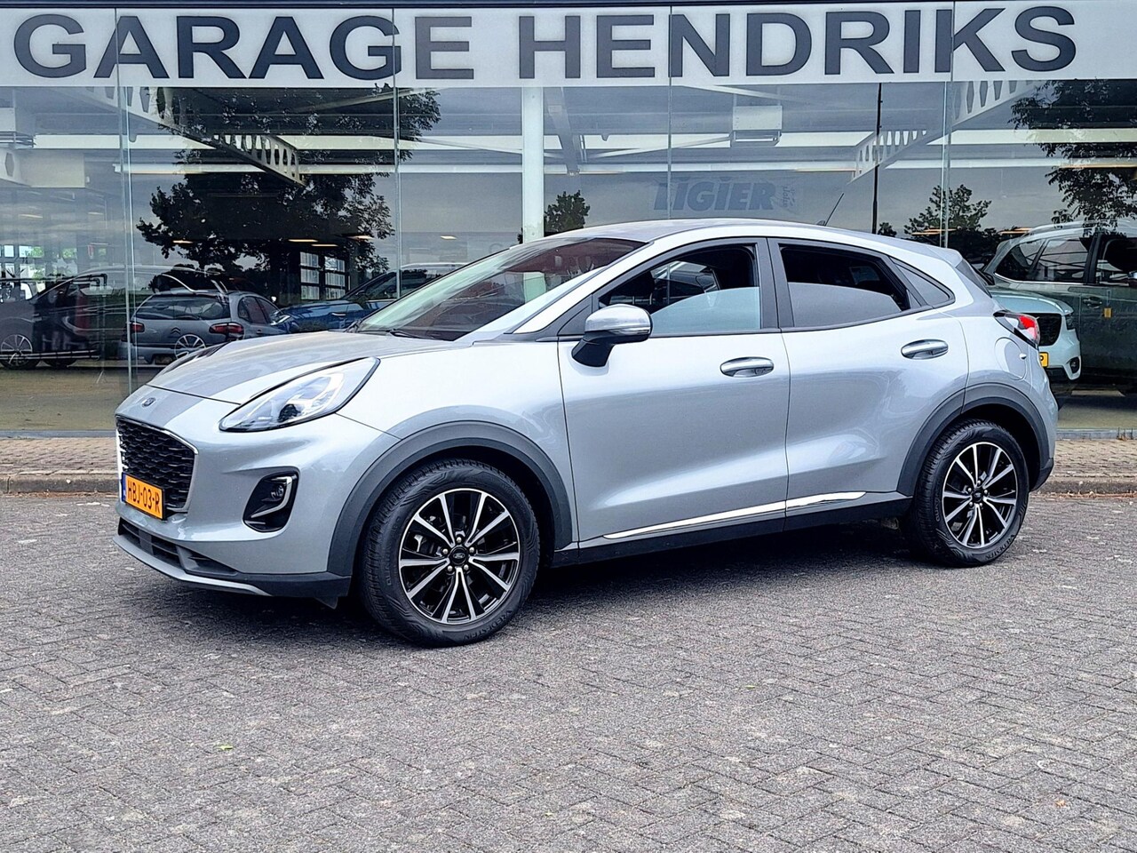 Ford Puma - 1.0 EcoBoost Hybrid Titanium Design | Full LED | All Season banden | Climate | Stoel&Stuur - AutoWereld.nl