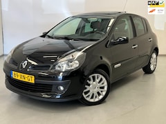 Renault Clio - 1.6-16V Rip Curl / Pano / NL-auto / Airco / LM velgen