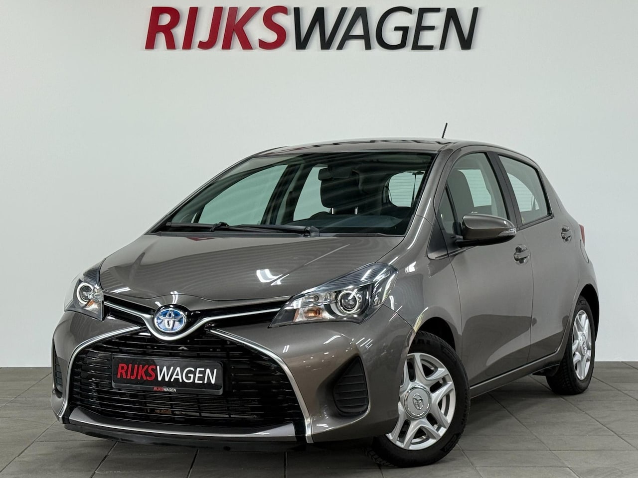 Toyota Yaris - 1.5 Hybrid Executive 1.5 Hybrid Executive - AutoWereld.nl