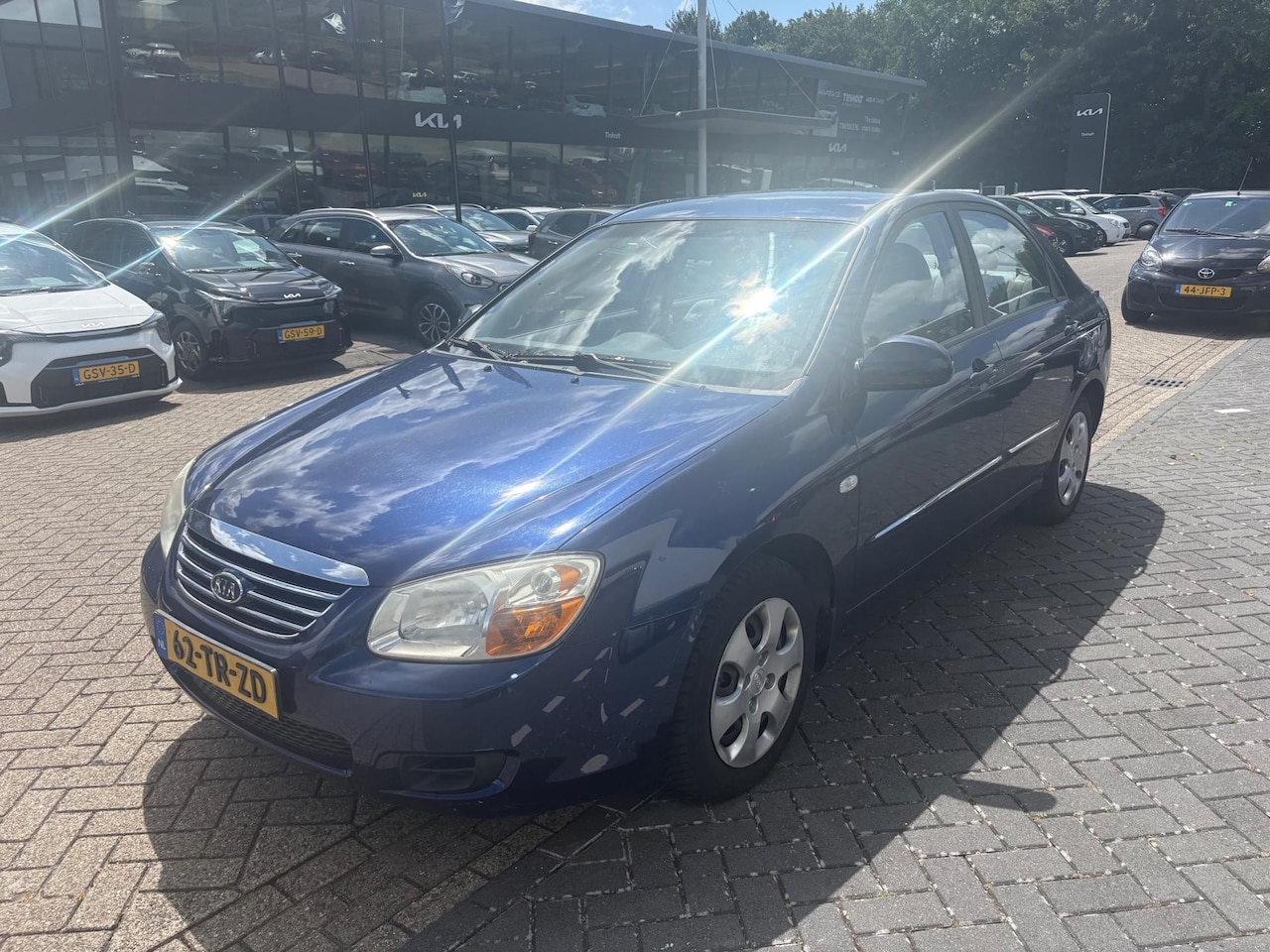 Kia Cerato - 1.6 CVVT X-tra Airco APK - AutoWereld.nl