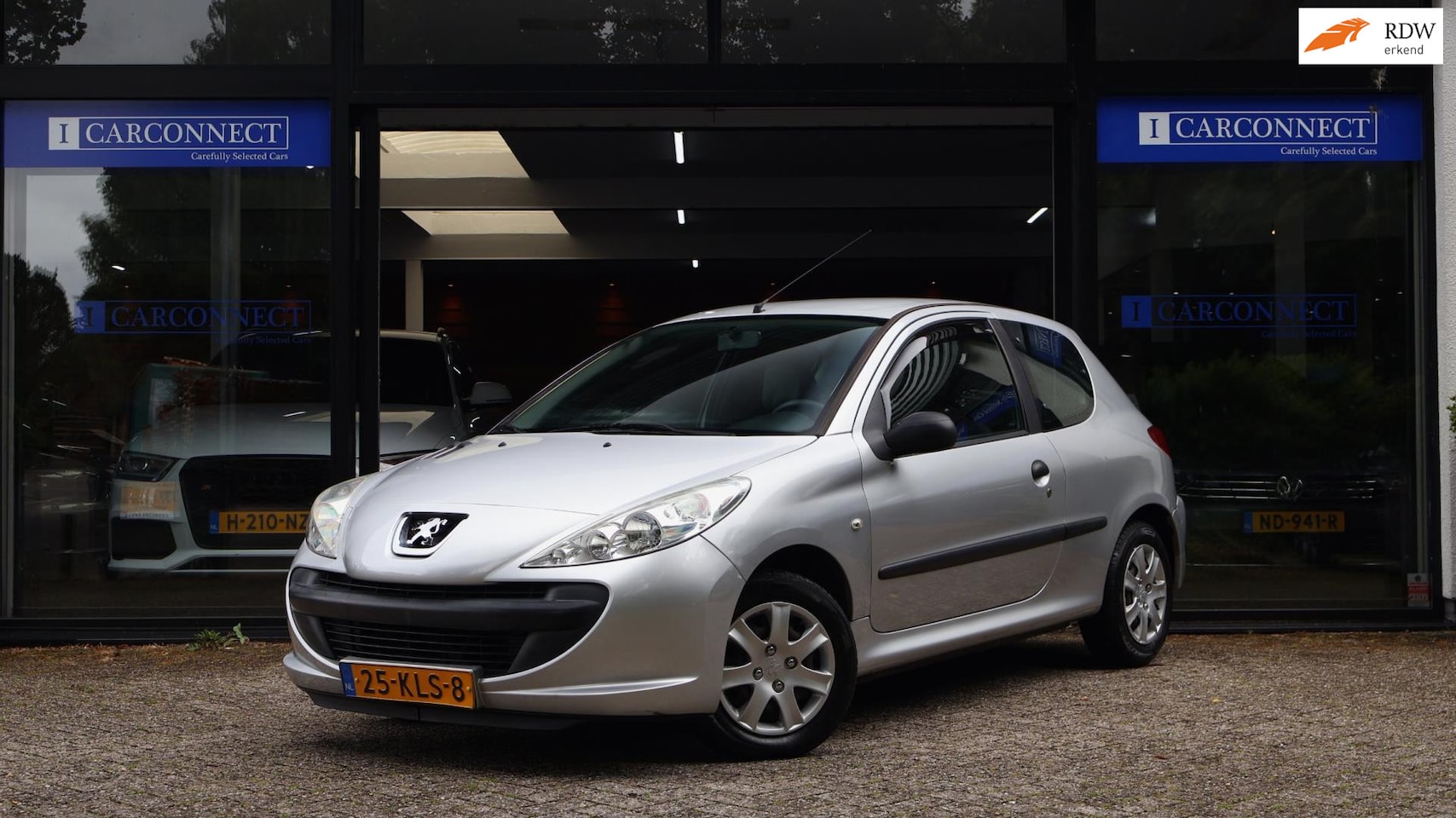 Peugeot 206 - 1.1 XR|Trekhaak|Bluetooth|APK - AutoWereld.nl