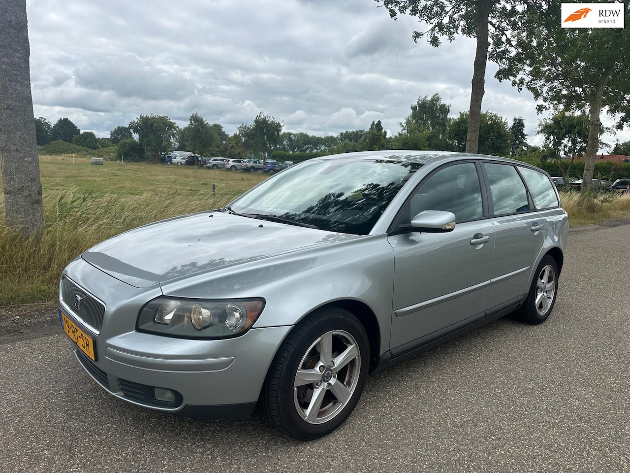 Volvo V50 - 2.4 Momentum Alleen Export ! - AutoWereld.nl