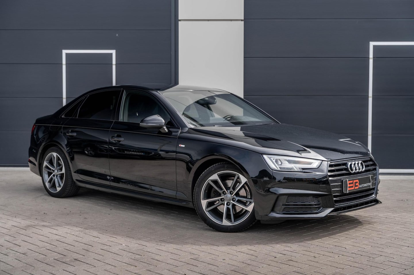 Audi A4 Limousine - 1.4 TFSI S Line Stoelverw|Garantie|Navi - AutoWereld.nl