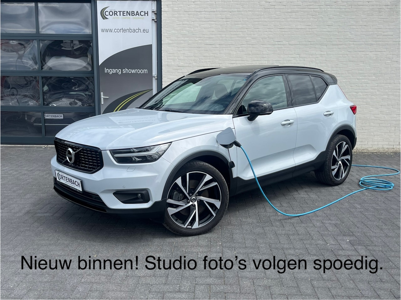 Volvo XC40 - 1.5 T5 Recharge R-Design | Adaptieve cruise | Panorama | zwenkbare trekhaak | Harman Kardo - AutoWereld.nl