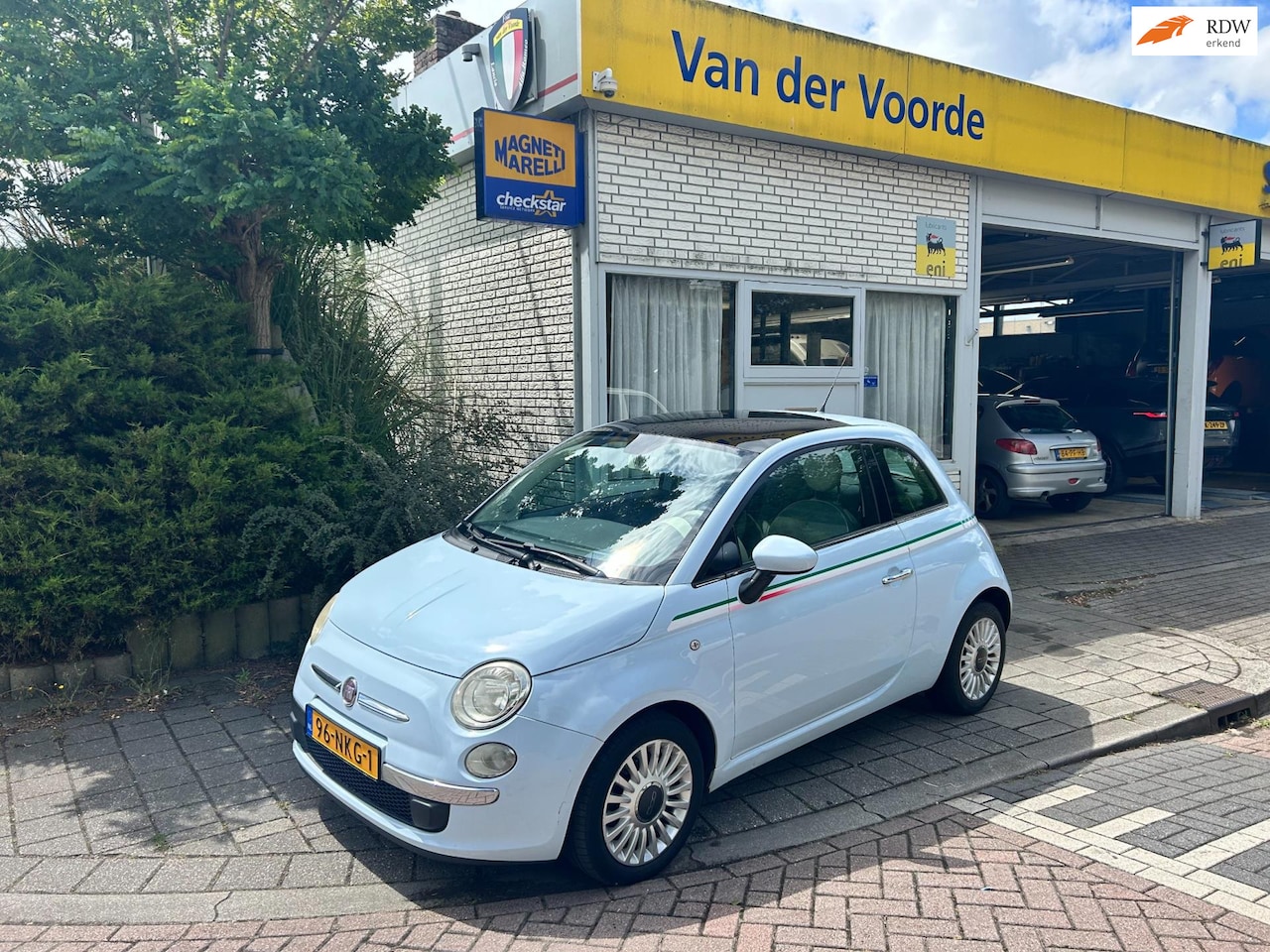 Fiat 500 - 1.2 Lounge AUTOMAAT - AutoWereld.nl