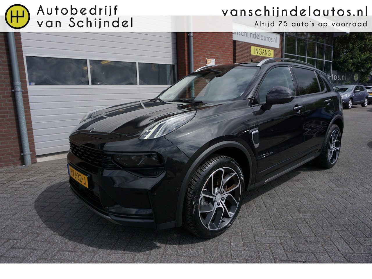 Lynk & Co 01 - 1.5 261PK! BLACKLINE PAKKET - DEC 2022 - 360 CAM -6,6KWH LADER - RECENT OH UITGEVOERD PANO - AutoWereld.nl