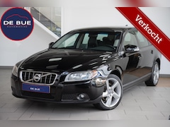Volvo V70 - 2.0 Limited Edition Youngtimer Navi Clima PDC Volledig Onderhouden
