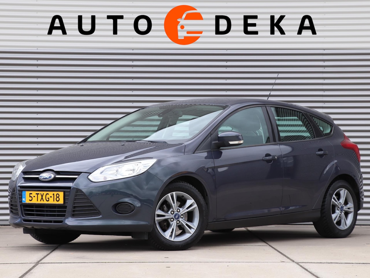 Ford Focus - 1.0 EcoBoost Edition *Navigatie*Trekhaak*Parkeersens.* - AutoWereld.nl