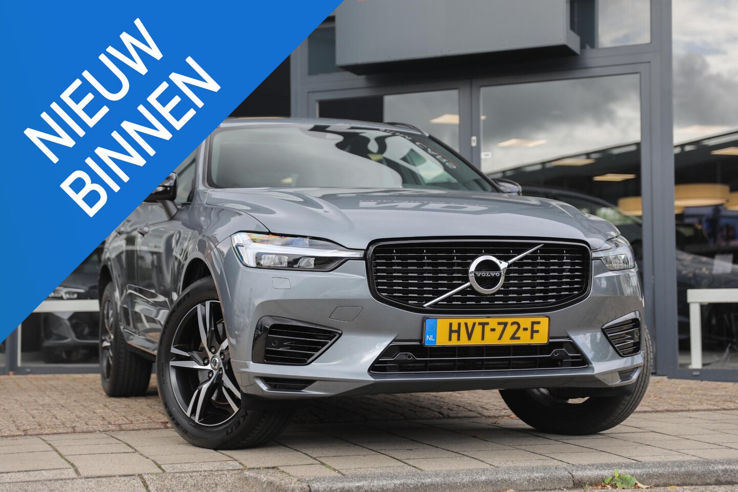 Volvo XC60 - 2.0 Recharge T6 AWD R-Design | Schuif- opendak | Trekhaak Elektr. - AutoWereld.nl