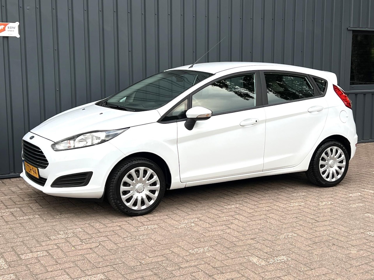 Ford Fiesta - 1.0 Style NAP!/ONDERHOUDEN!/AIRCO!/NL AUTO!/ - AutoWereld.nl