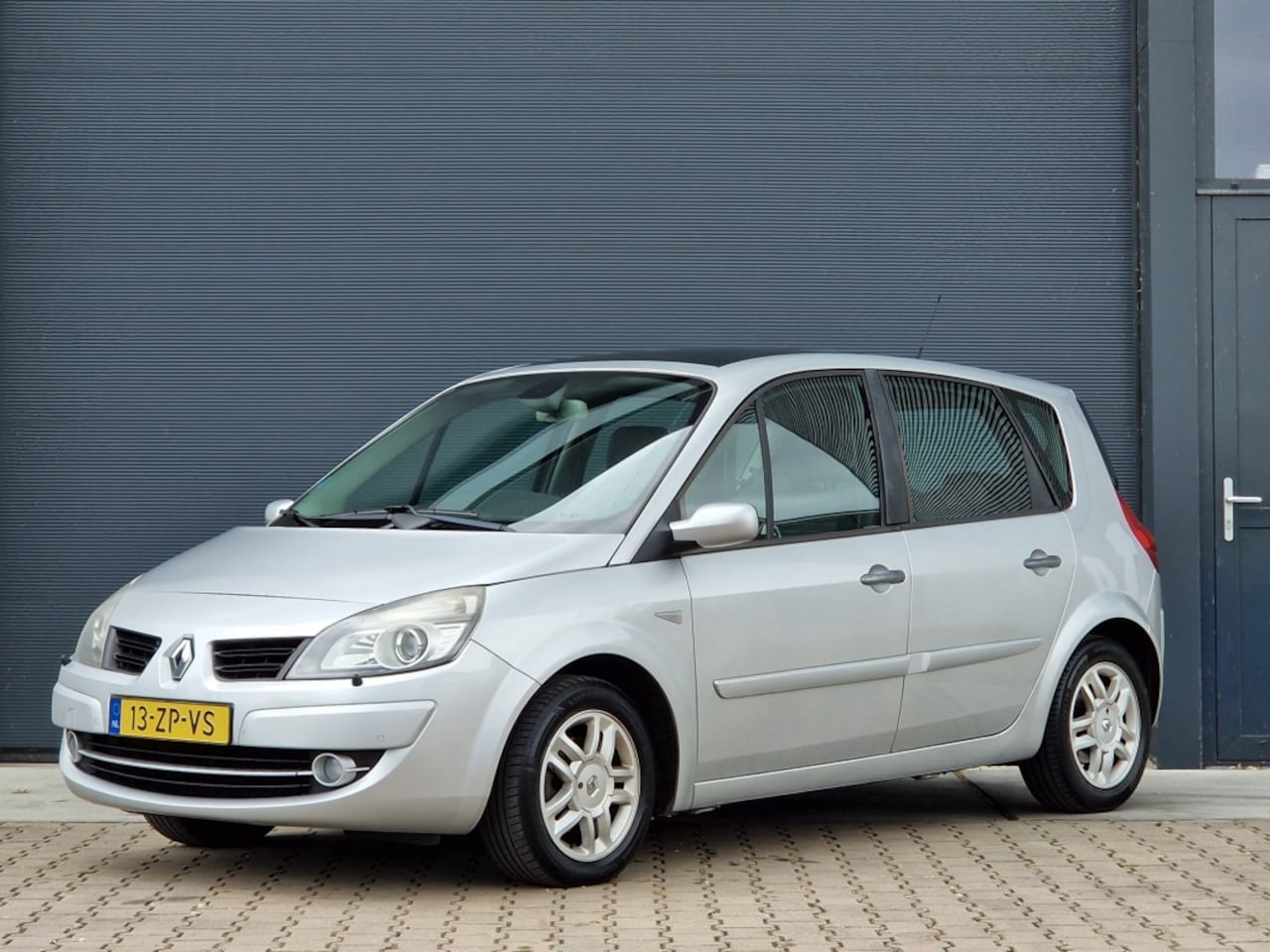 Renault Scénic - 1.6-16V Tech Line automaat schuif/kantel dak - AutoWereld.nl