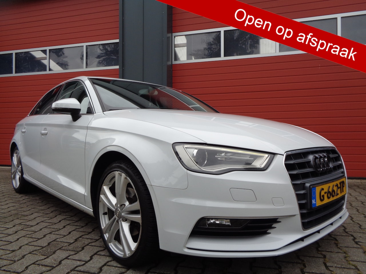 Audi A3 Limousine - 1.4 TFSI CoD Ambition Pro Line S 1.4 TFSI CoD Ambition Pro Line S,Mooi Luxe Limousine! - AutoWereld.nl