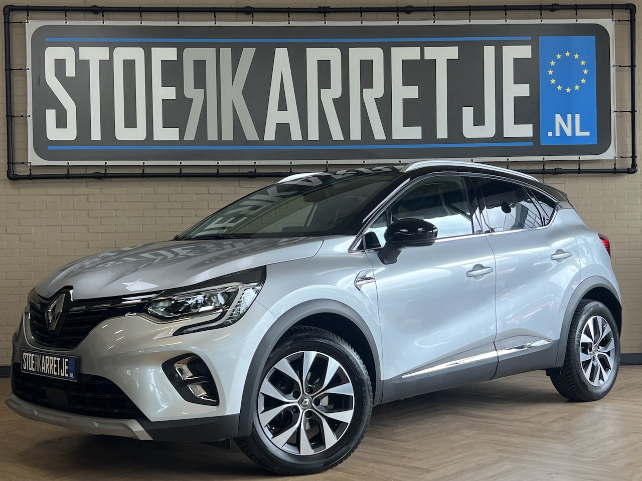 Renault Captur - 1.3 TCe 130 Intens | Groot Navi | Bose | Stoelverwarming | Camera | Led | PDC | 17" | Voll - AutoWereld.nl