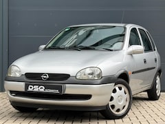 Opel Corsa - 1.2i-16V Onyx