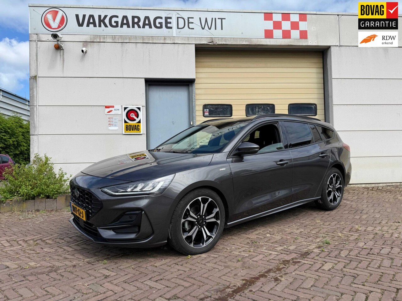 Ford Focus Wagon - 1.0 EcoBoost Hybrid ST Line Style 1.0 EcoBoost Hybrid ST Line Style - AutoWereld.nl