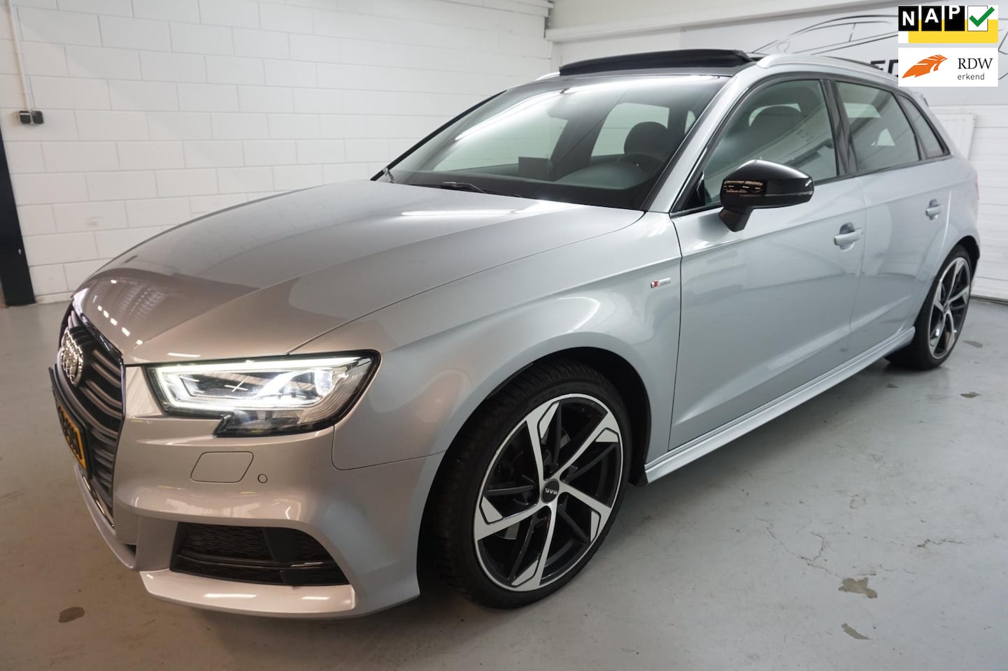 Audi A3 Sportback - 3X S-Line / PANO / B&O / VIRTUAL COCKPIT 40 TFSI quattro Advance Sport - AutoWereld.nl
