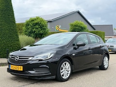 Opel Astra - 1.6 CDTI Online Edition