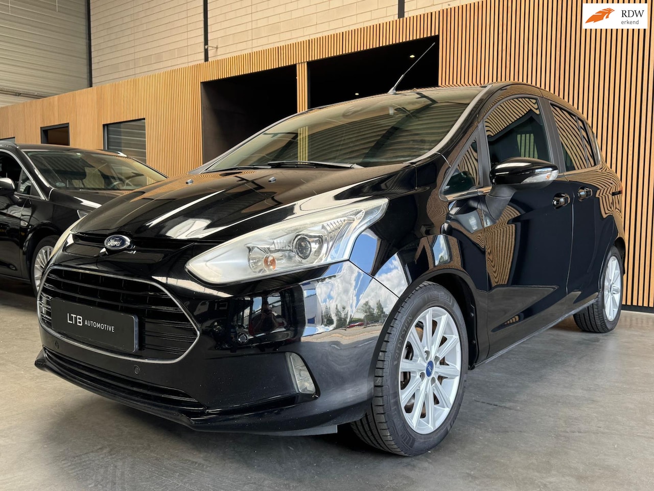 Ford B-Max - 1.6 TI-VCT Titanium Automaat Airco|Keyless|PDC|Cruise|APK - AutoWereld.nl