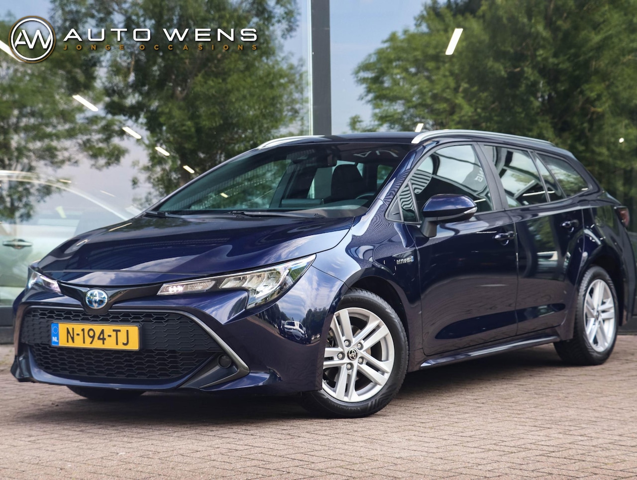 Toyota Corolla Touring Sports - 1.8 Hybrid Business | Navigatie | Camera | Climate Control - AutoWereld.nl