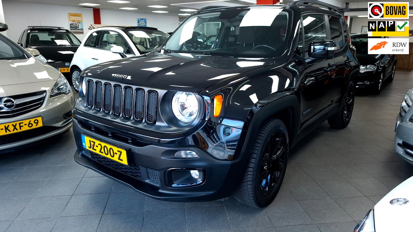 Jeep Renegade - 1.6 E-Torq Black Line 1.6 E-Torq Black Line - AutoWereld.nl